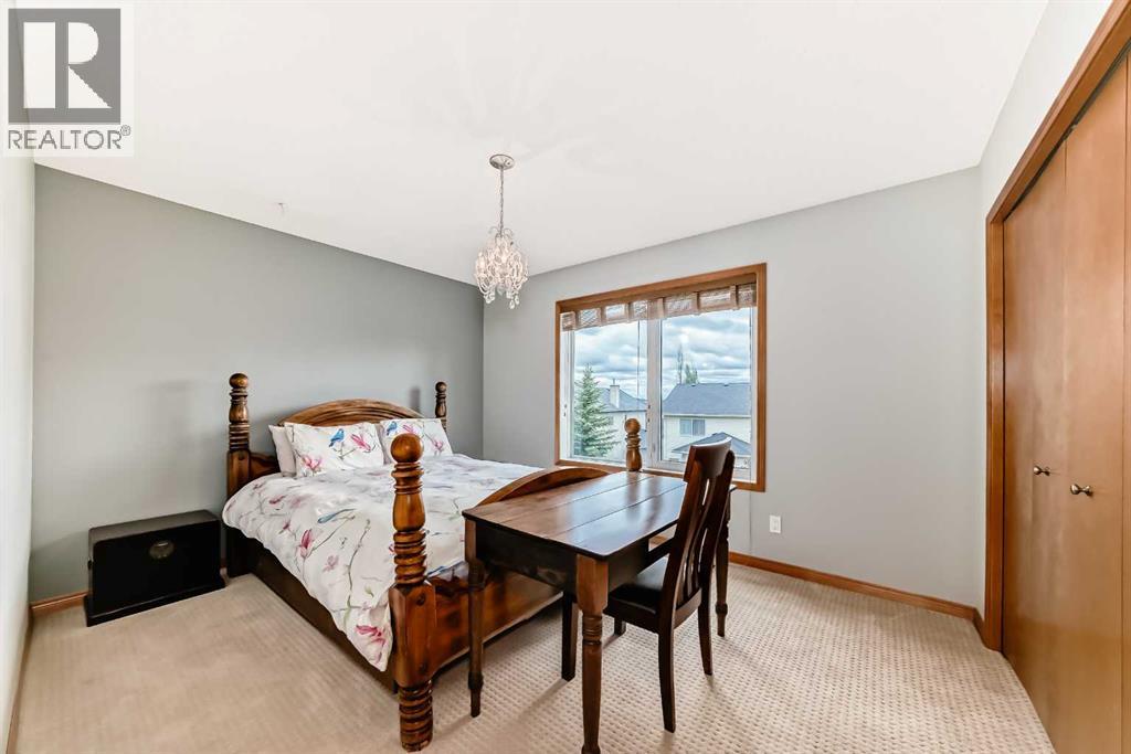 147 Oakmere Green, Chestermere, Alberta  T1X 1N4 - Photo 27 - A2314840
