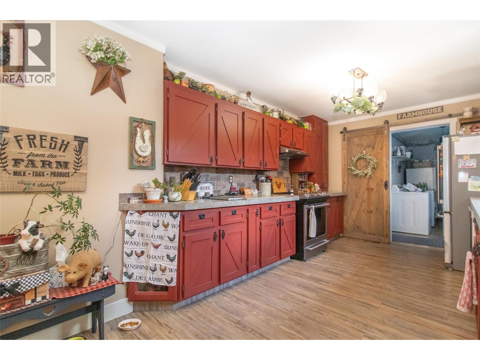 685 Stetson Court, Kelowna, British Columbia  V1X 6J7 - Photo 13 - 10390725