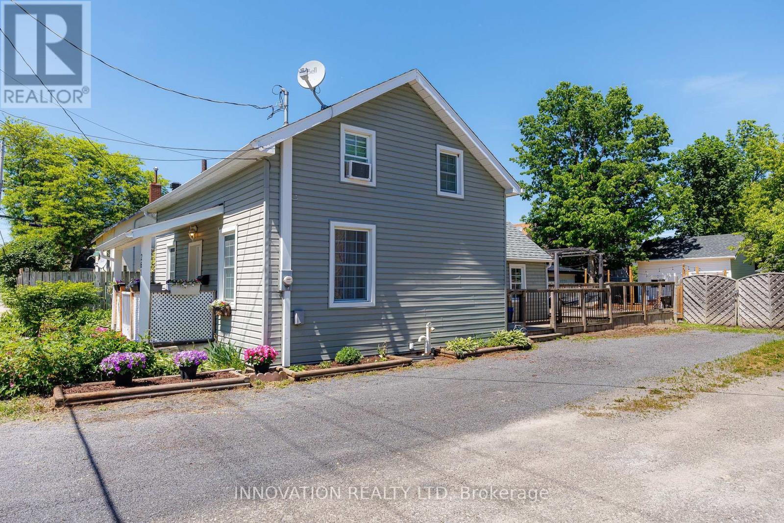 261 St-Paul Street, Carleton Place, Ontario  K7C 3C7 - Photo 2 - X13440102