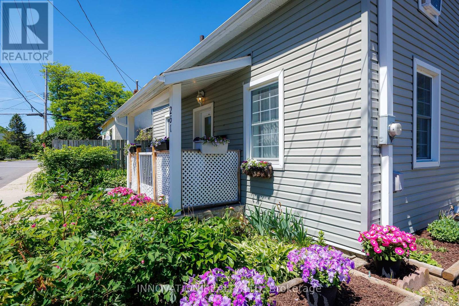 261 St-Paul Street, Carleton Place, Ontario  K7C 3C7 - Photo 3 - X13440102