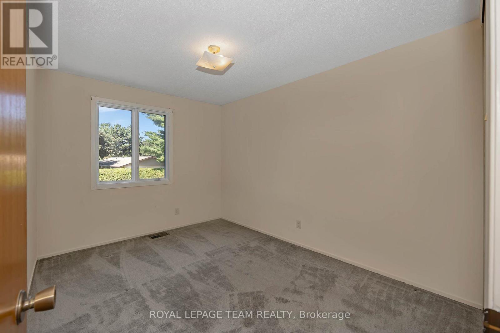 38 Elmbank Crescent, Ottawa, Ontario  K2G 3P6 - Photo 20 - X13440126