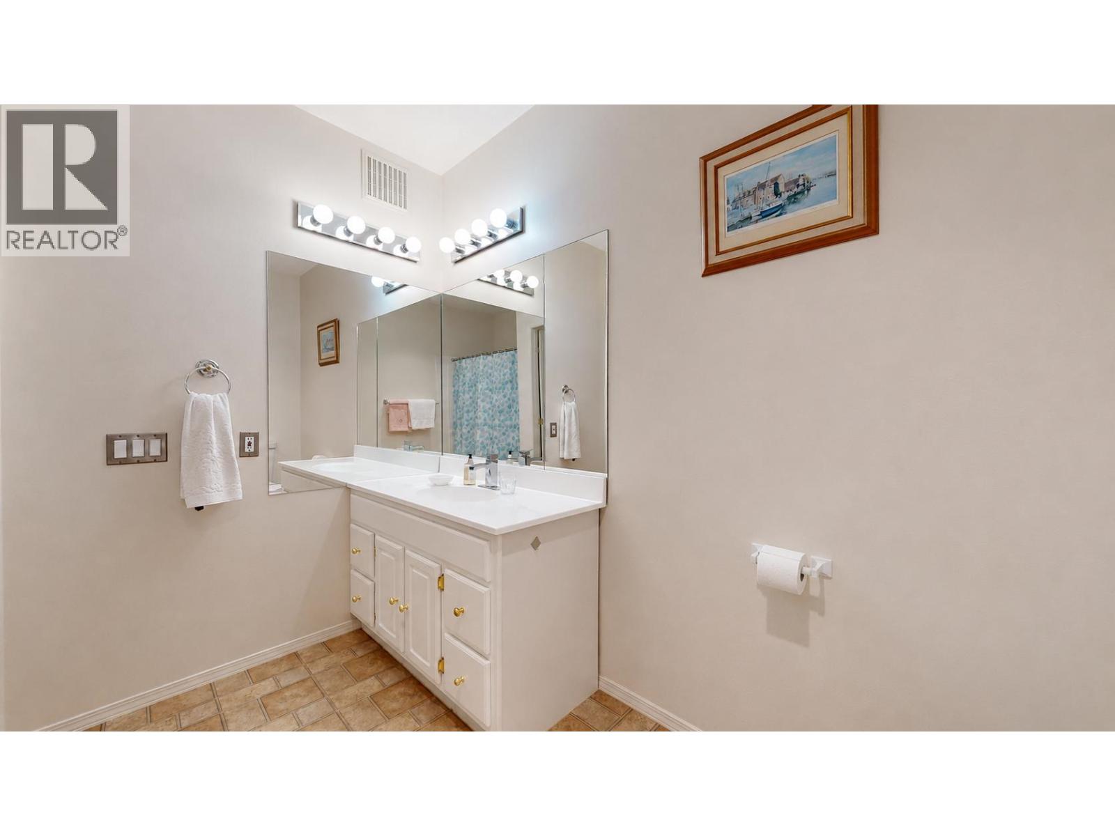107 1203 Pemberton Avenue, Squamish, British Columbia  V8B 0J7 - Photo 20 - R3135512