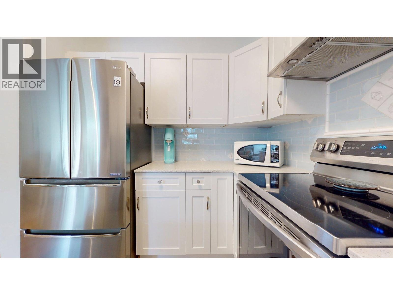 107 1203 Pemberton Avenue, Squamish, British Columbia  V8B 0J7 - Photo 3 - R3135512