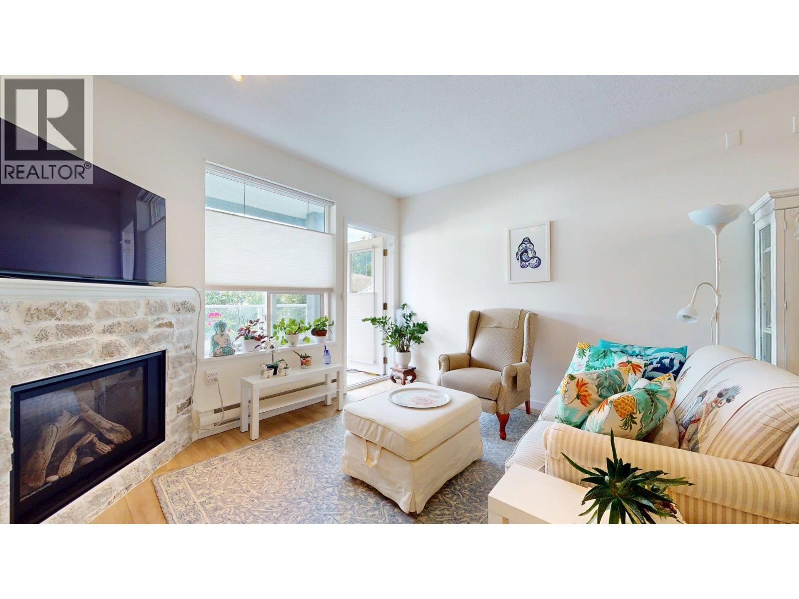 107 1203 Pemberton Avenue, Squamish, British Columbia  V8B 0J7 - Photo 5 - R3135512