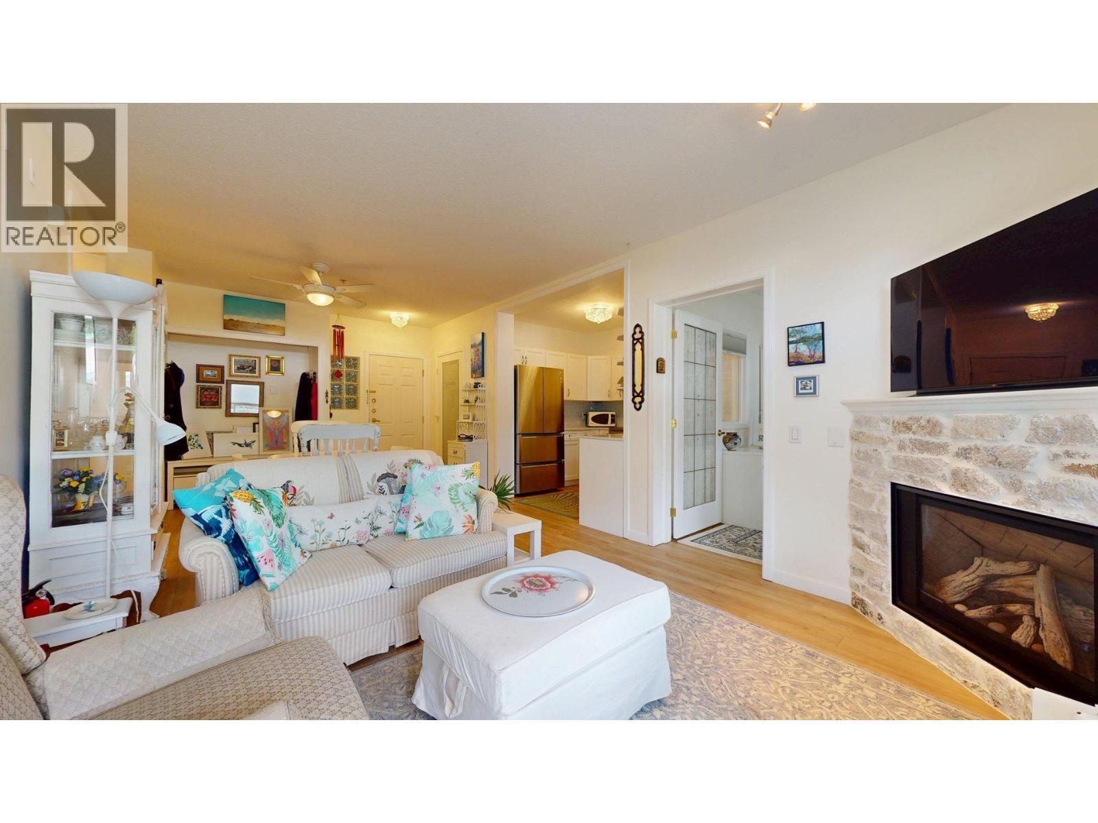 107 1203 Pemberton Avenue, Squamish, British Columbia  V8B 0J7 - Photo 6 - R3135512