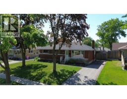 26 WOODHAVEN Road, Kitchener, Ontario