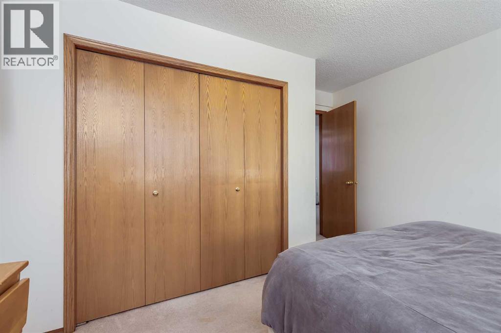 44 Valley Meadow Close NW, Calgary, Alberta  T3B 5M1 - Photo 28 - A2319932