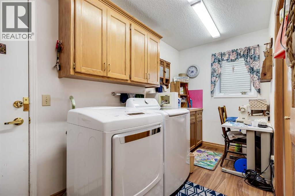 44 Valley Meadow Close NW, Calgary, Alberta  T3B 5M1 - Photo 20 - A2319932