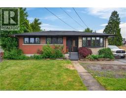 33 KENWOOD Crescent, Hamilton, Ontario