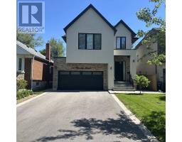 11 BARCLAY ROAD, Toronto, Ontario