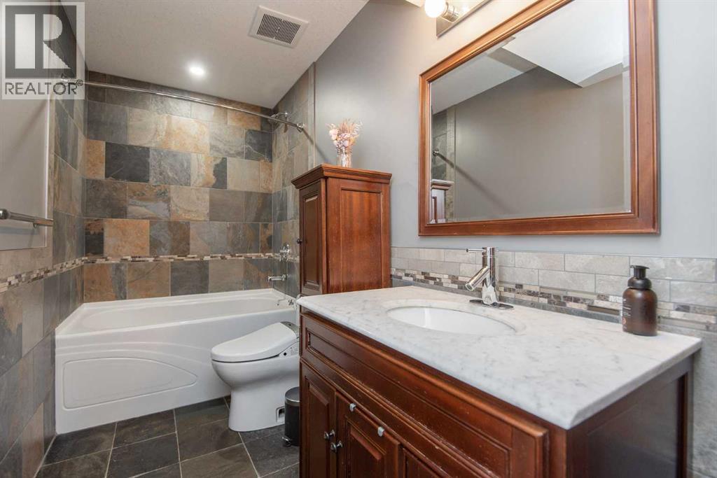 6 Castella Crescent, Red Deer, Alberta  T4P 0L4 - Photo 26 - A2316732