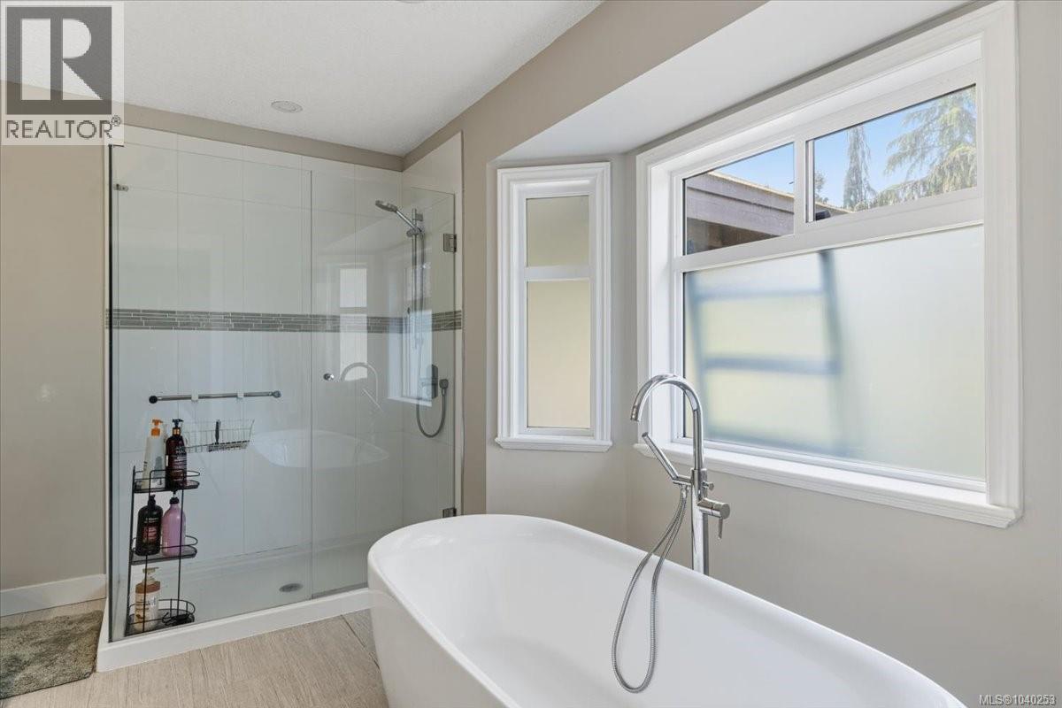 880 Garden Rd E, Qualicum Beach, British Columbia V9K 1N2 - Photo 27 - 1040253