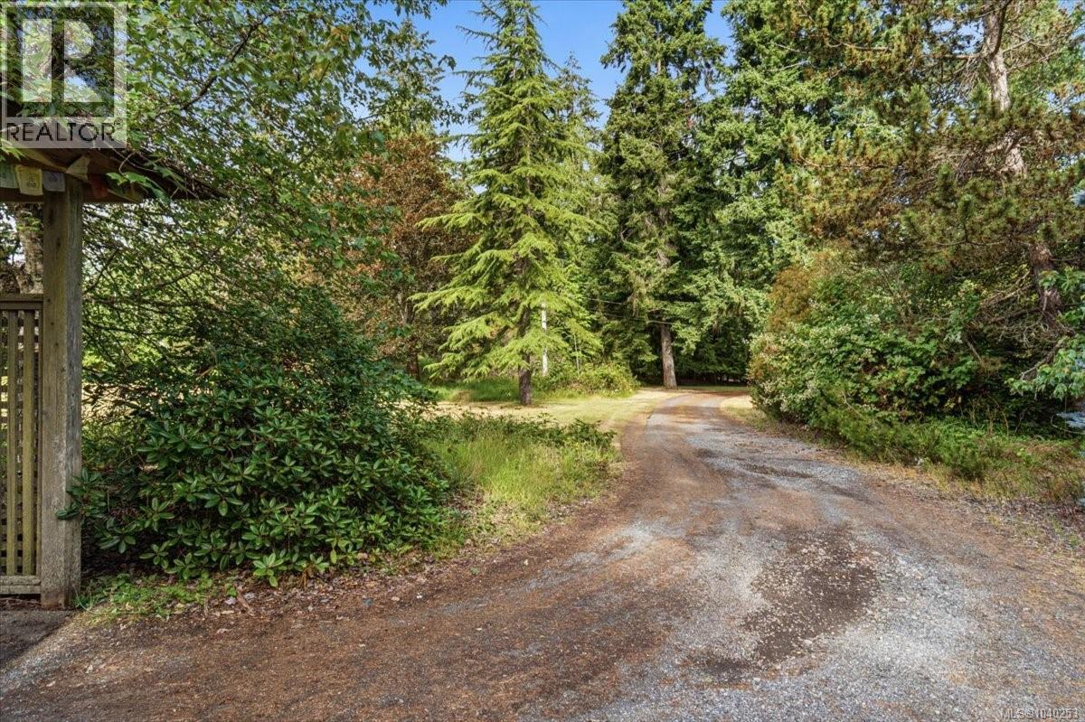 880 Garden Rd E, Qualicum Beach, British Columbia V9K 1N2 - Photo 62 - 1040253