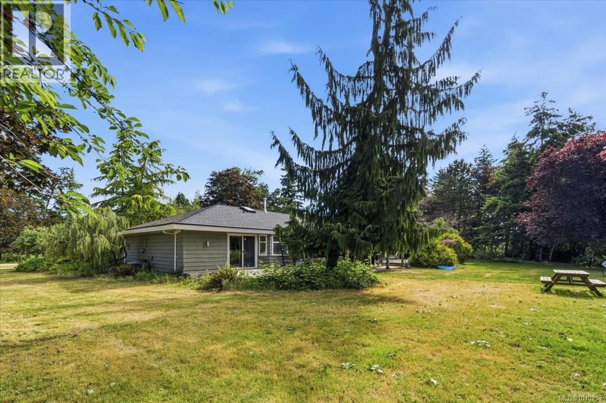 880 Garden Rd E, Qualicum Beach, British Columbia V9K 1N2 - Photo 67 - 1040253