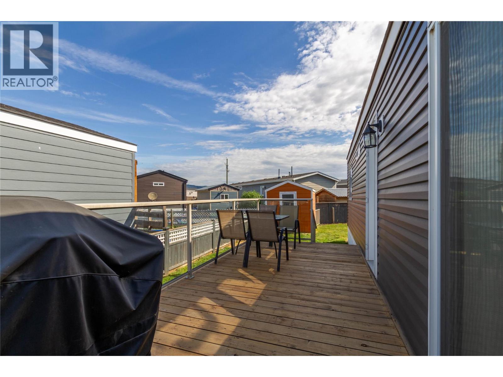 Listing image 24