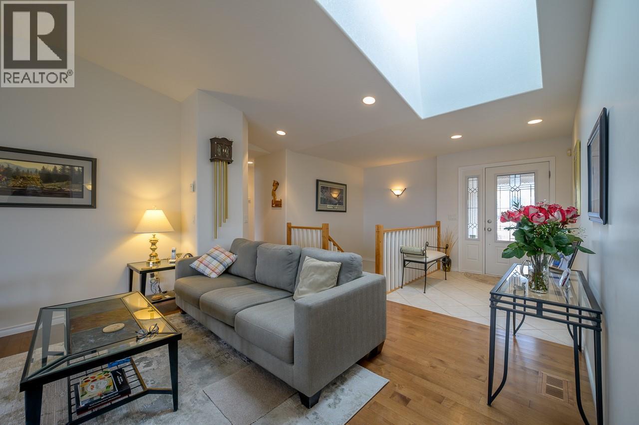 1651 Valleyview Drive Unit# 6, Kamloops, British Columbia  V2C 0A4 - Photo 3 - 10391316
