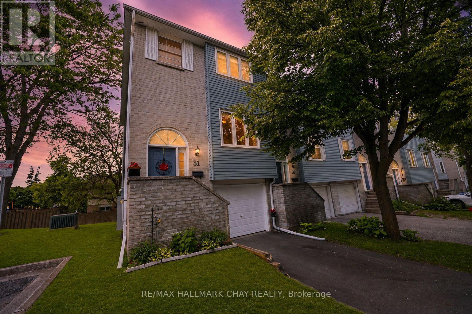 31 HARMONY CIRCLE, Bradford West Gwillimbury, Ontario