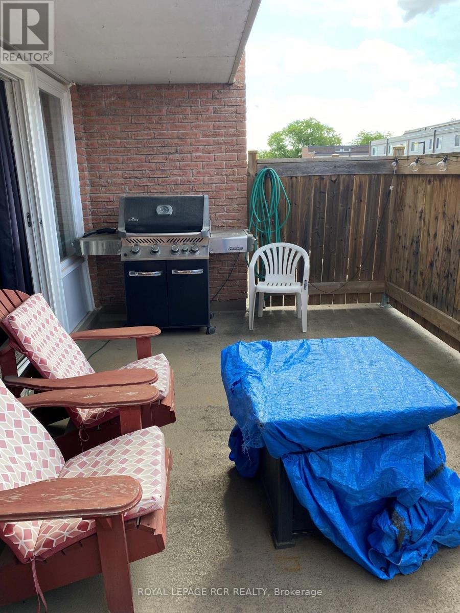 12 - 121 Milestone Crescent, Aurora, Ontario  L4G 3M2 - Photo 6 - N13440104