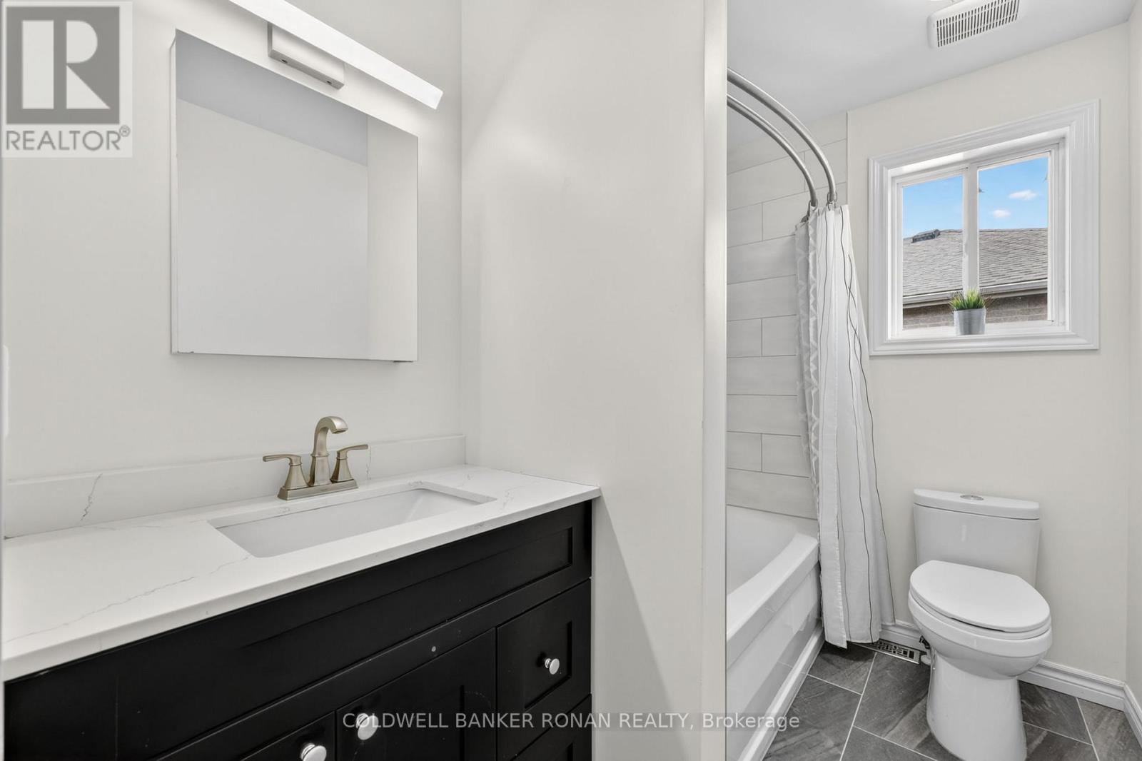 24 Ryan Court, Barrie, Ontario  L4M 6N7 - Photo 19 - S13440174