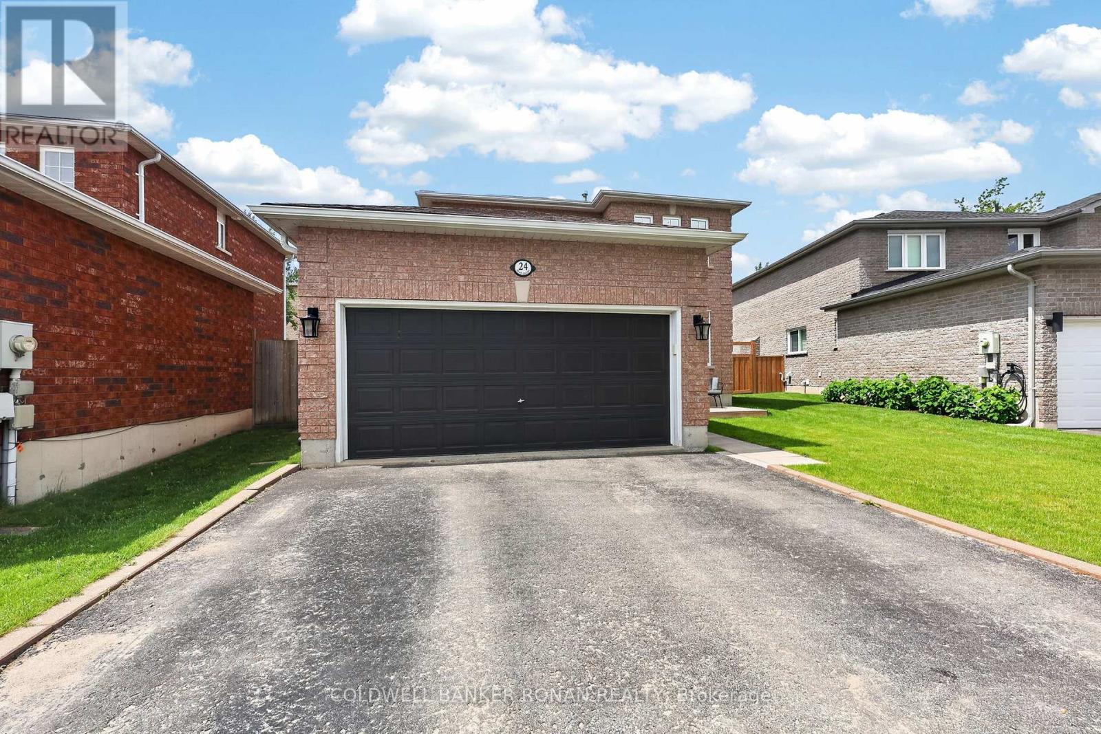 24 Ryan Court, Barrie, Ontario  L4M 6N7 - Photo 45 - S13440174