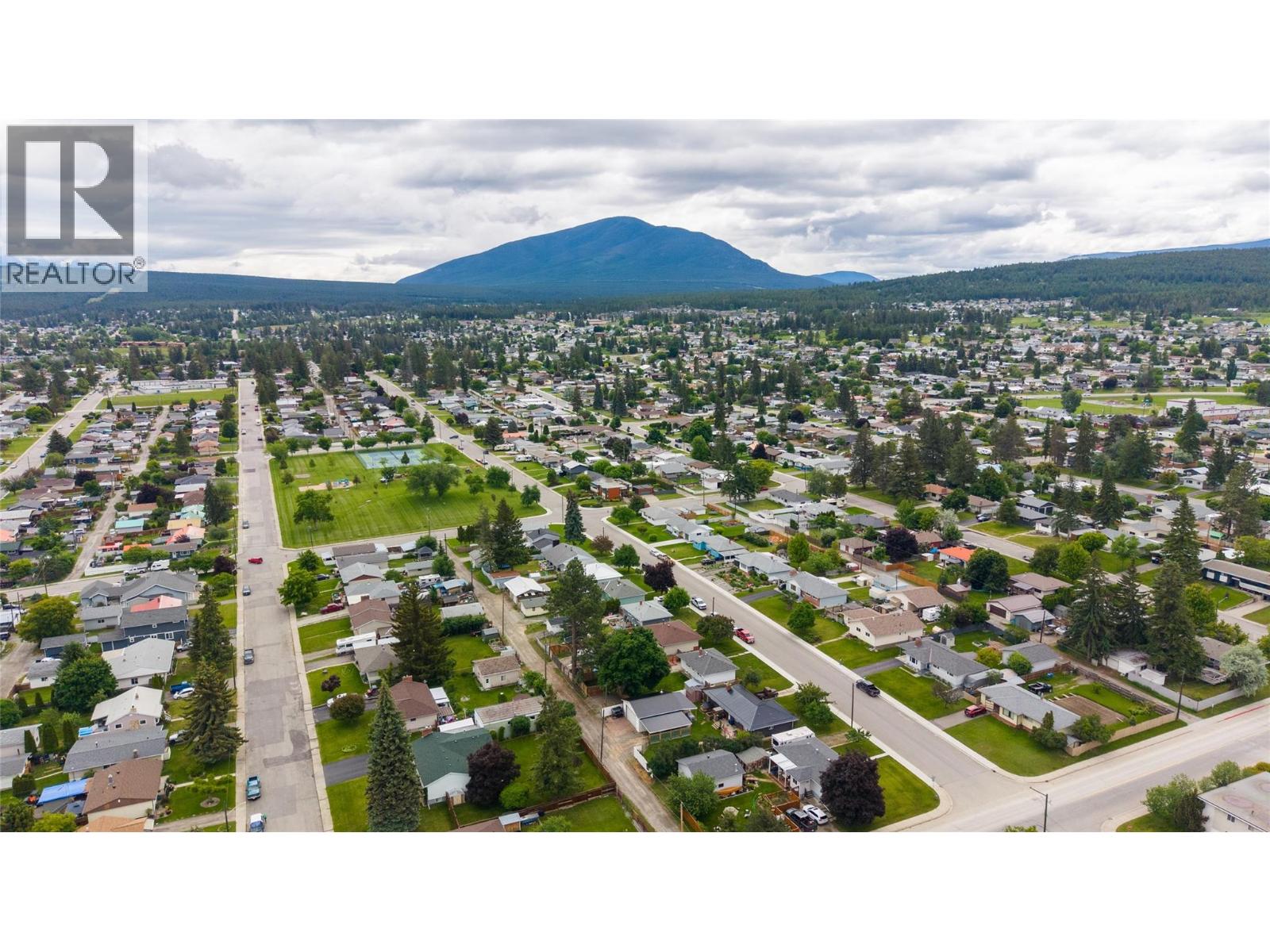 306 8th Street S, Cranbrook, British Columbia  V1C 1P1 - Photo 4 - 10390843
