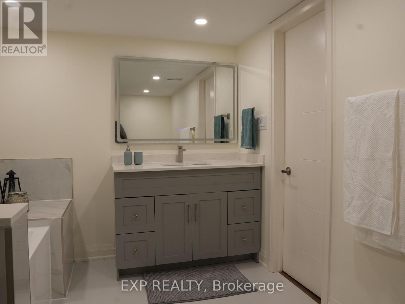 Bsmt - 1167 Bancroft Drive, Mississauga, Ontario  L5V 1B6 - Photo 23 - W13440128