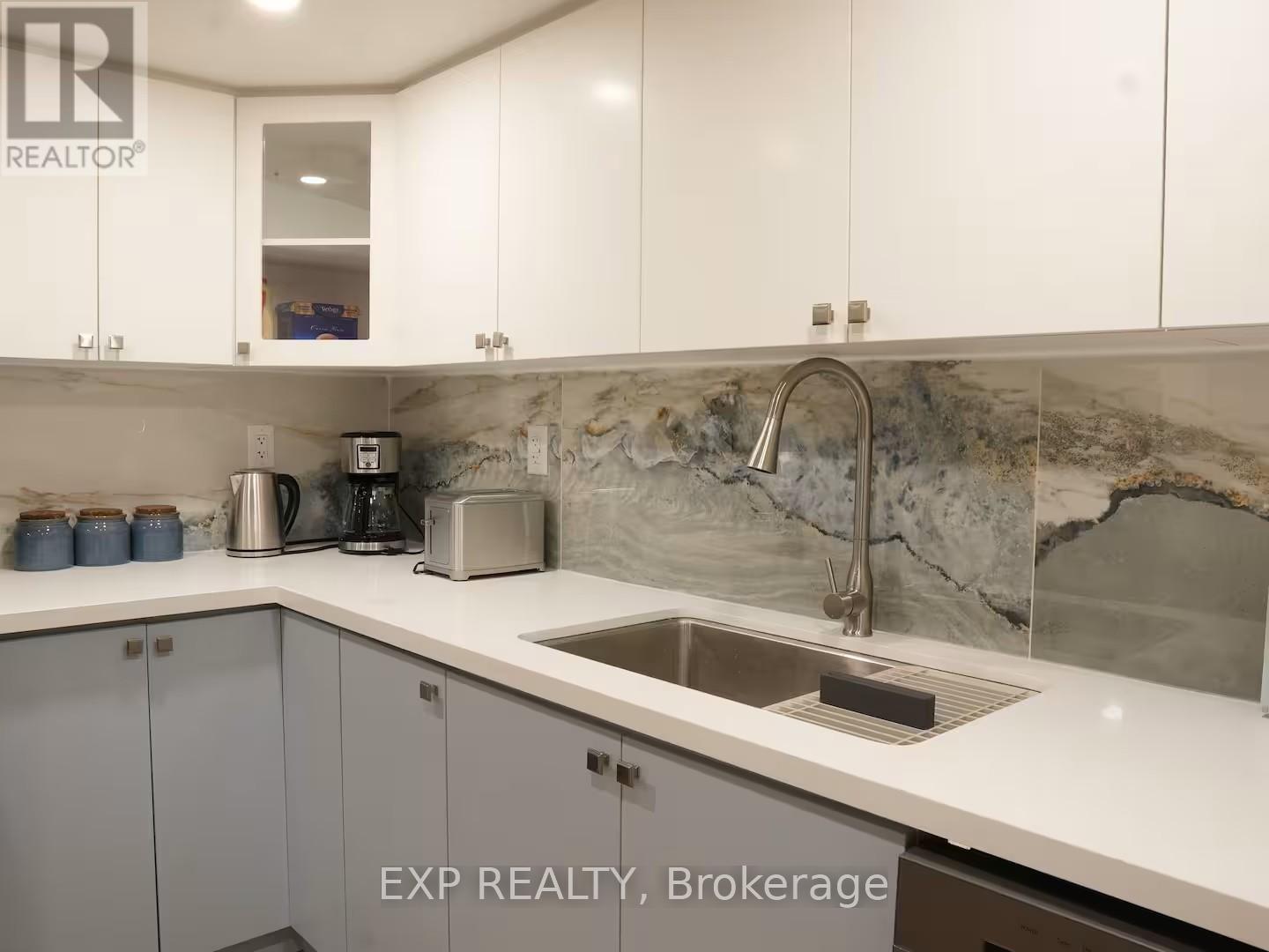 Bsmt - 1167 Bancroft Drive, Mississauga, Ontario  L5V 1B6 - Photo 7 - W13440128