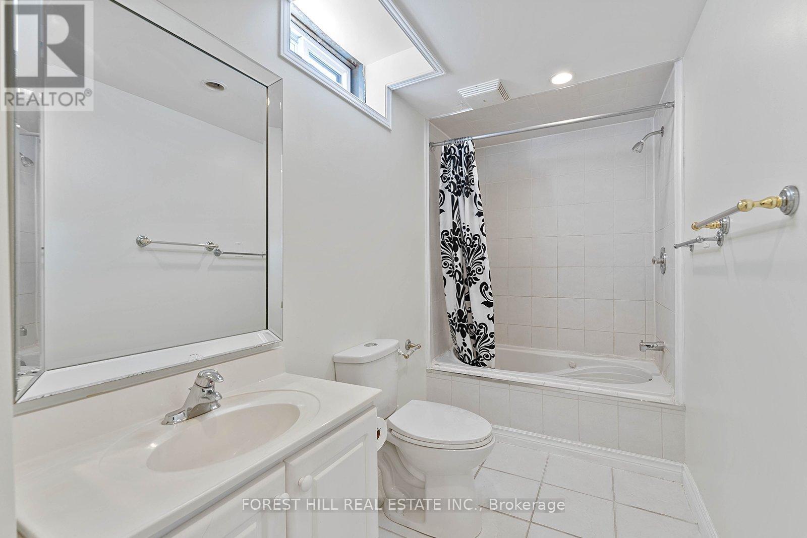 Bsmt - 5003 Rosebush Road, Mississauga, Ontario  L5M 5M4 - Photo 23 - W13440150