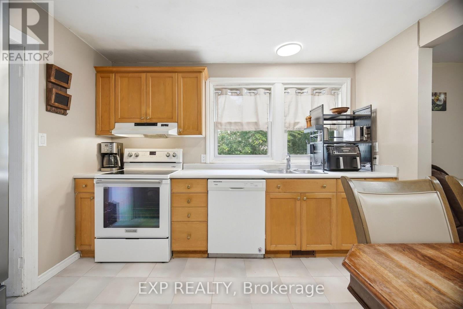 217 Mcdonald Boulevard, Halton Hills, Ontario  L7J 1B2 - Photo 13 - W13440154