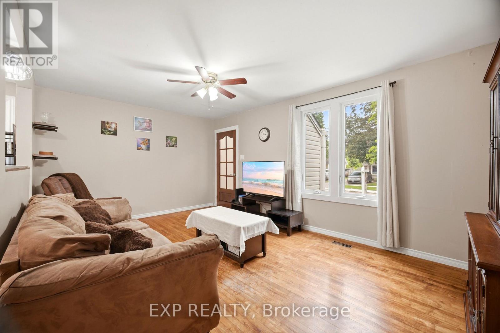 217 Mcdonald Boulevard, Halton Hills, Ontario  L7J 1B2 - Photo 6 - W13440154