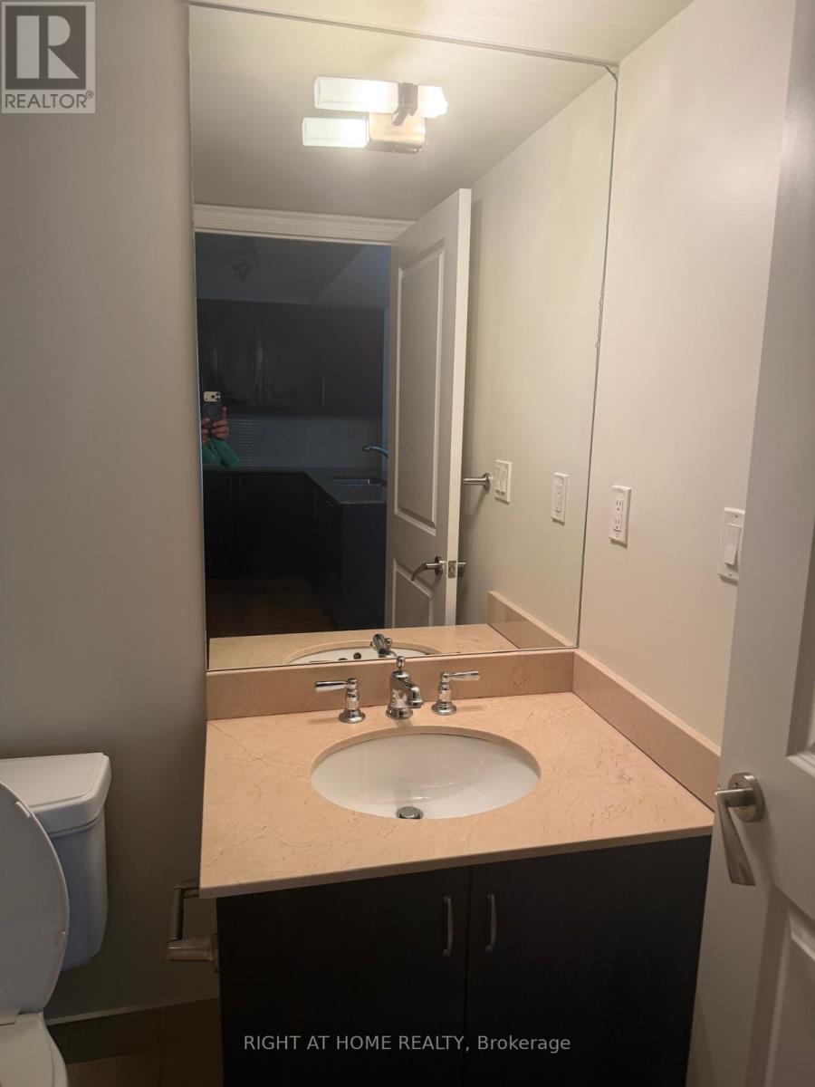 501 - 1 Bedford Road, Toronto, Ontario M5R 2B5 - Photo 11 - C12960958