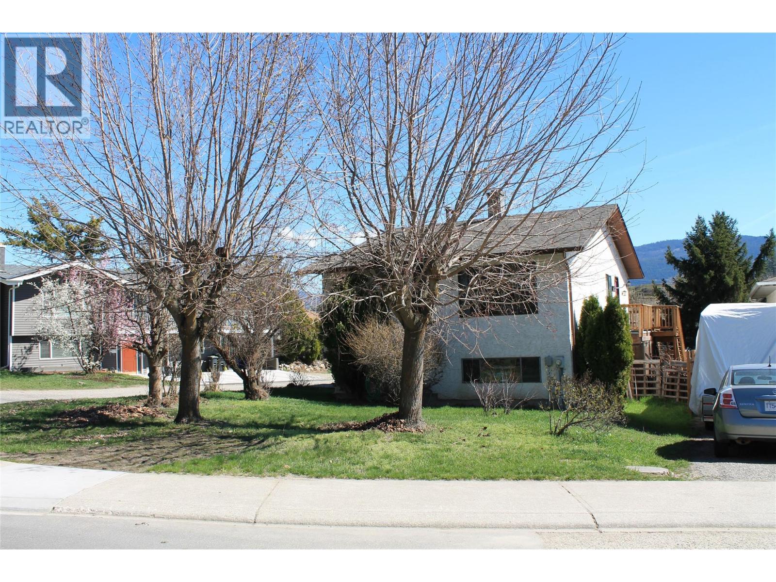 3799 38th Street, Vernon, British Columbia  V1T 7J3 - Photo 2 - 10382700