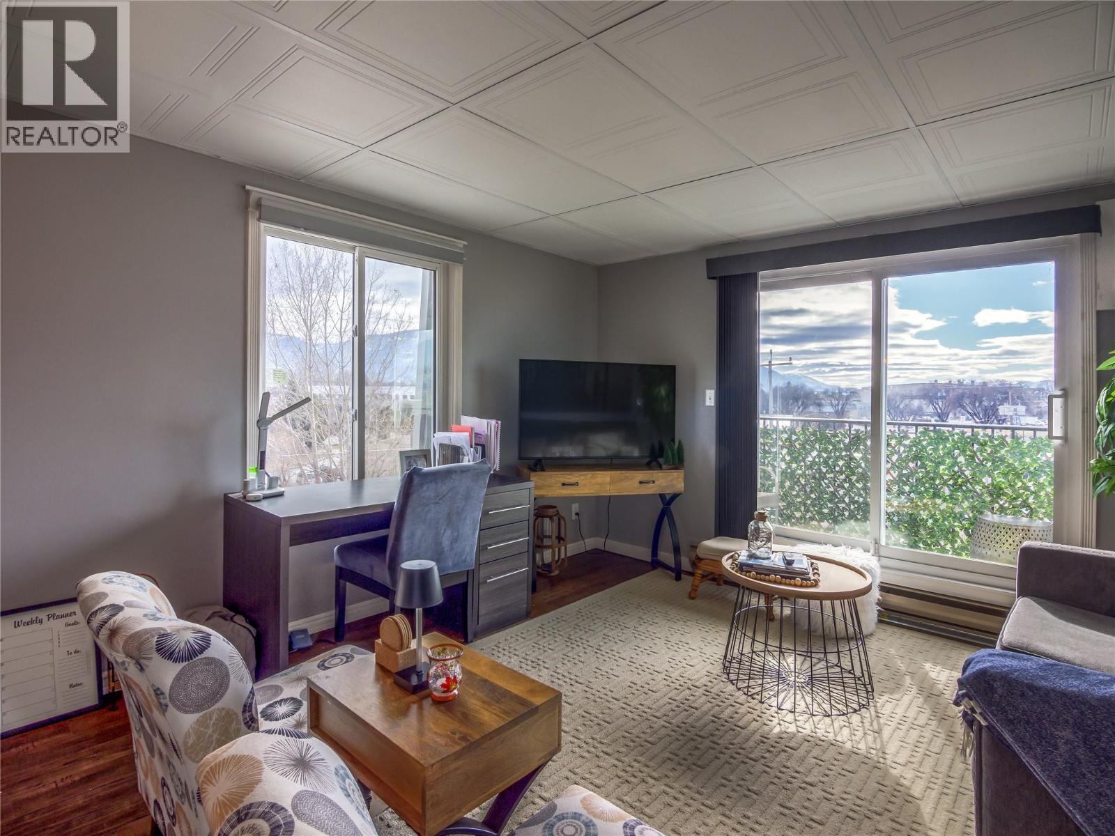 922 Dynes Avenue Unit# 301
