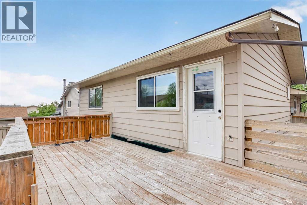 304 Beddington Circle NE, Calgary, Alberta  T3K 1K7 - Photo 4 - A2318553