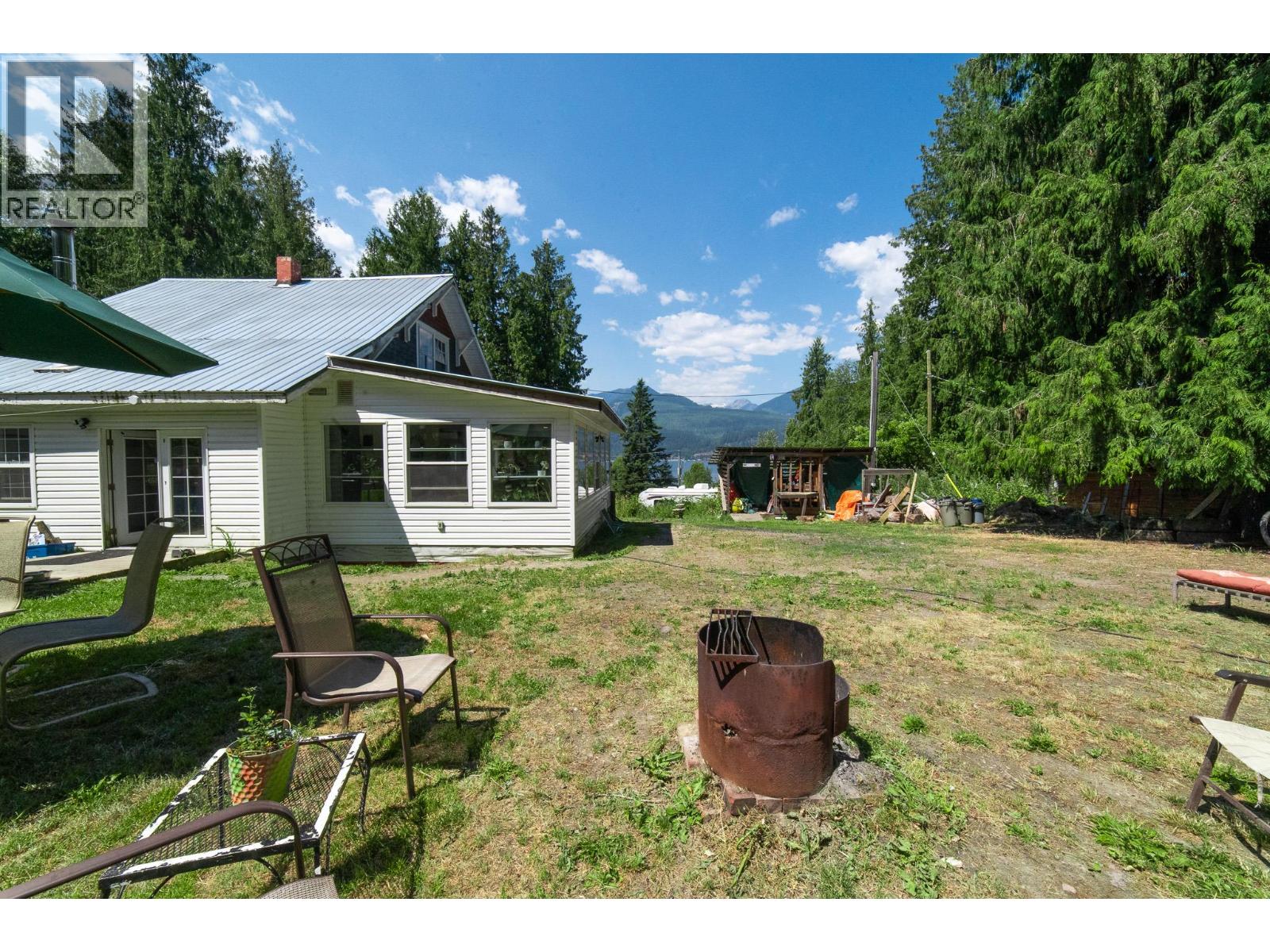 1766 Riondel  N Road, Riondel, British Columbia  V0B 2B0 - Photo 32 - 10390309