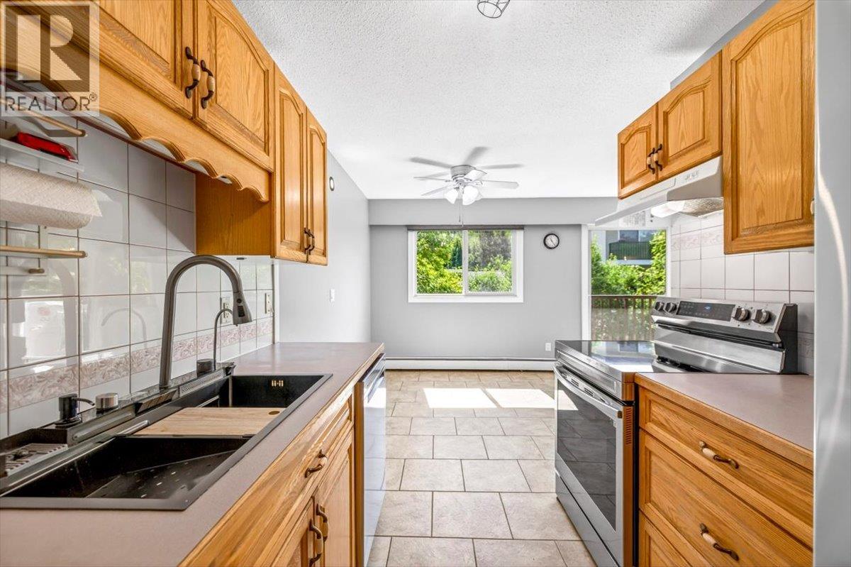 30 Ridgemont Avenue Unit# 205, Fernie, British Columbia V0B 1M2 - Photo 4 - 10391025