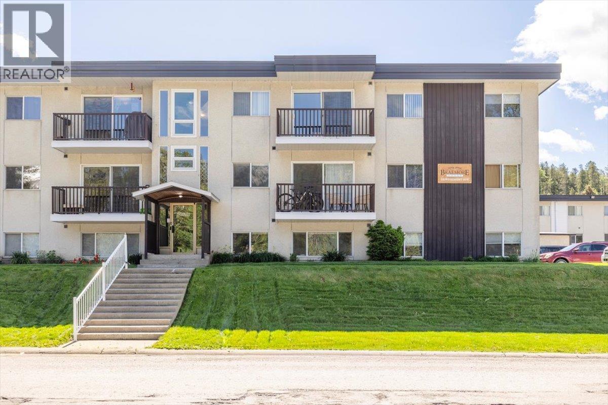 30 Ridgemont Avenue Unit# 205, Fernie, British Columbia V0B 1M2 - Photo 1 - 10391025