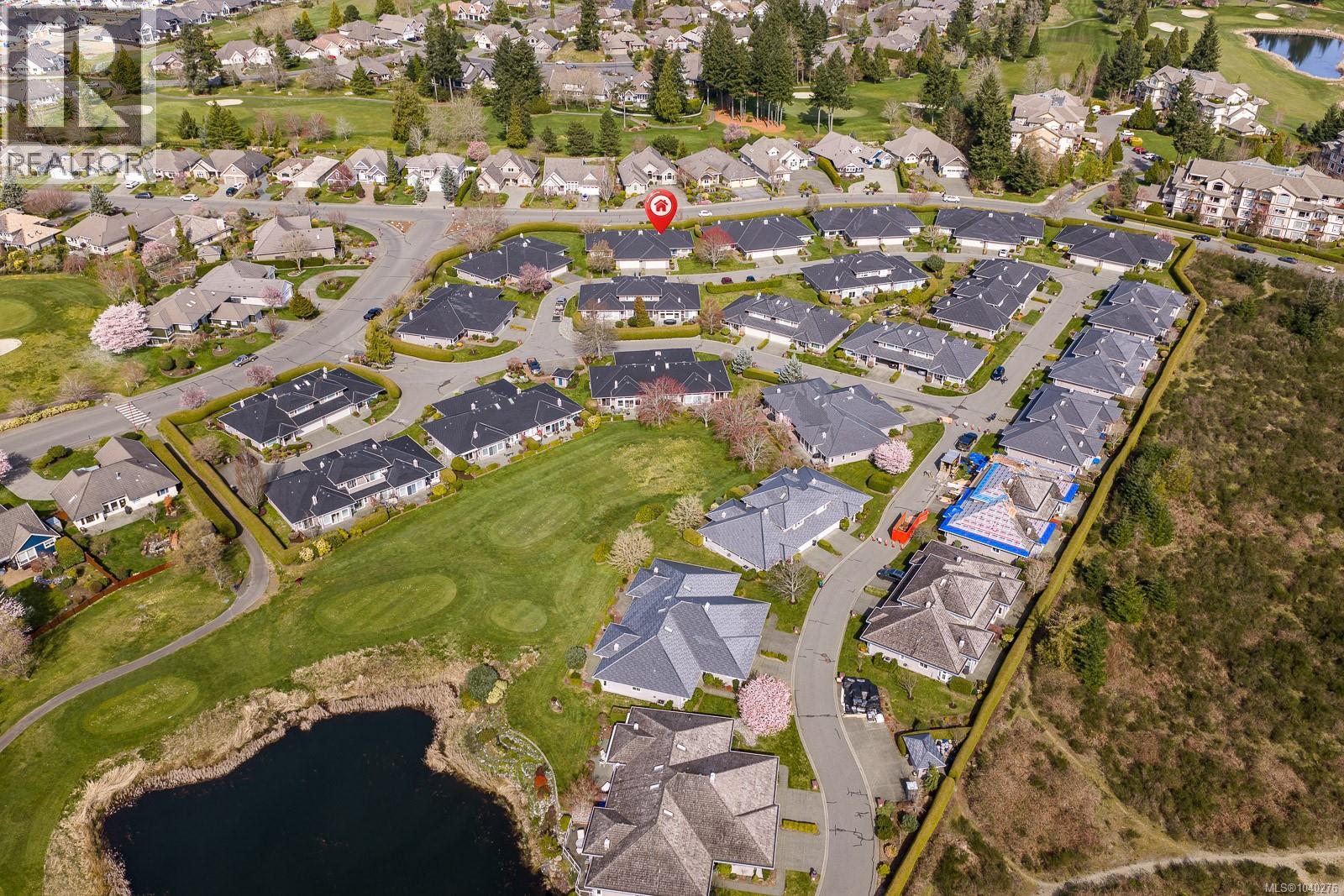 237 3399 Crown Isle Dr, Courtenay, British Columbia  V9N 9X7 - Photo 2 - 1040276