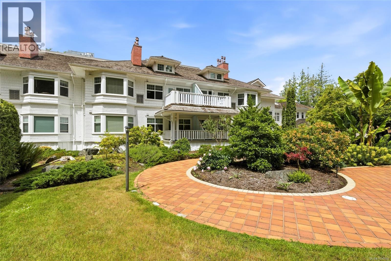 105 292 Crescent Rd E, Qualicum Beach, British Columbia V9K 0A5 - Photo 34 - 1039594