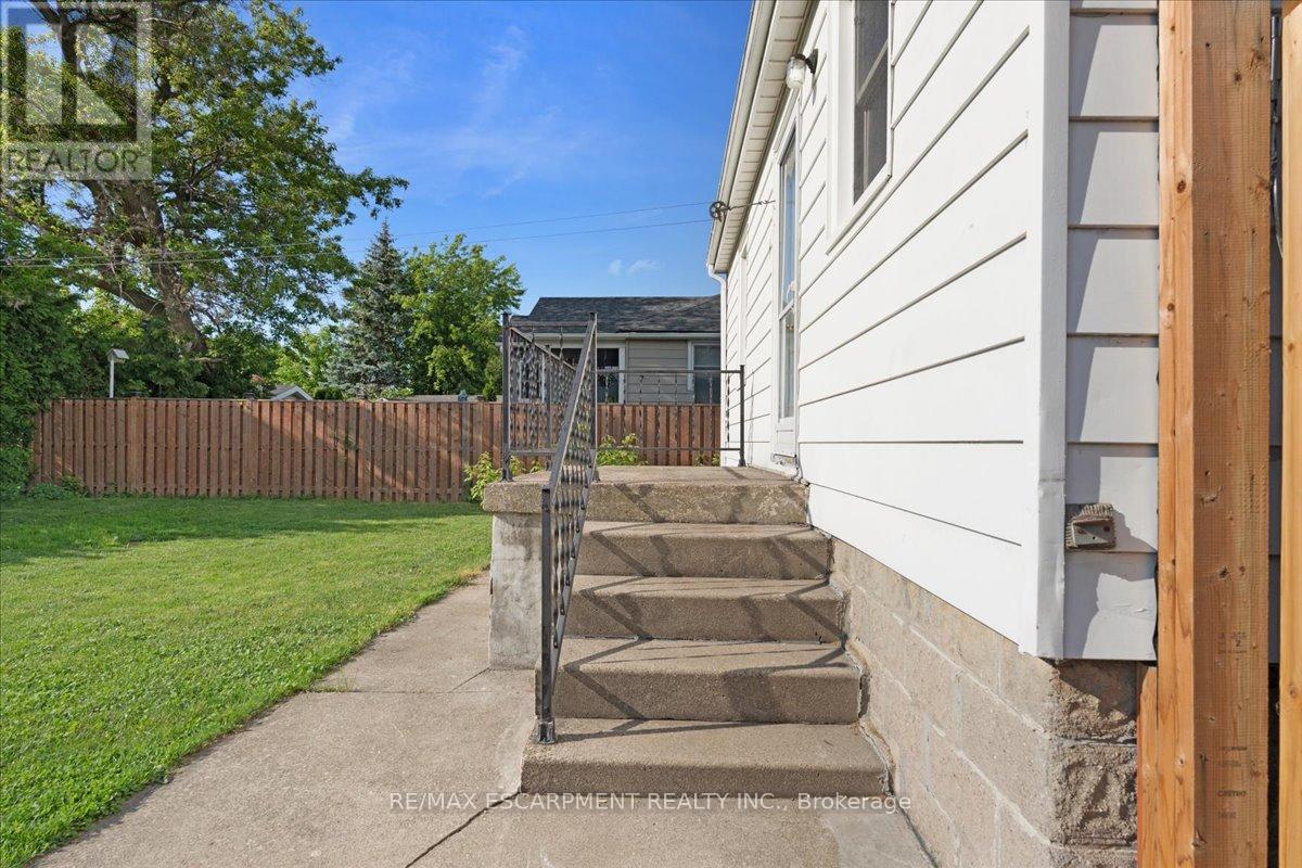 128 East 39th Street, Hamilton, Ontario  L8V 4H3 - Photo 19 - X13440156