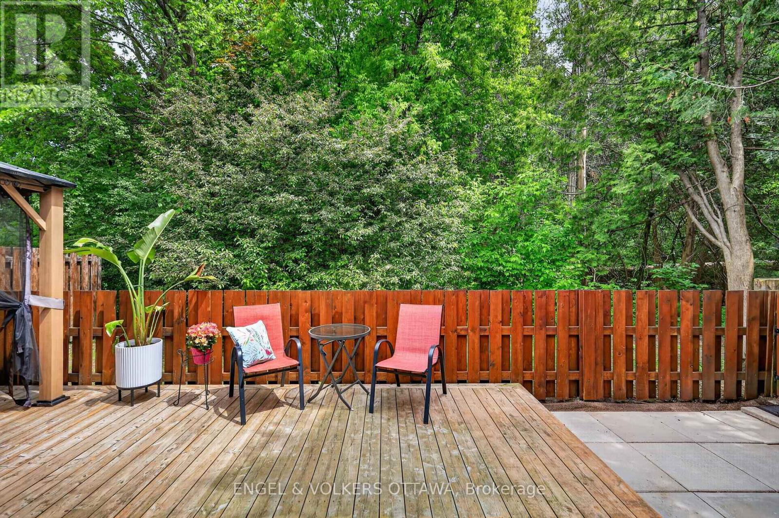 6 - 164 Mcclintock Way, Ottawa, Ontario  K2L 2A4 - Photo 45 - X13440192