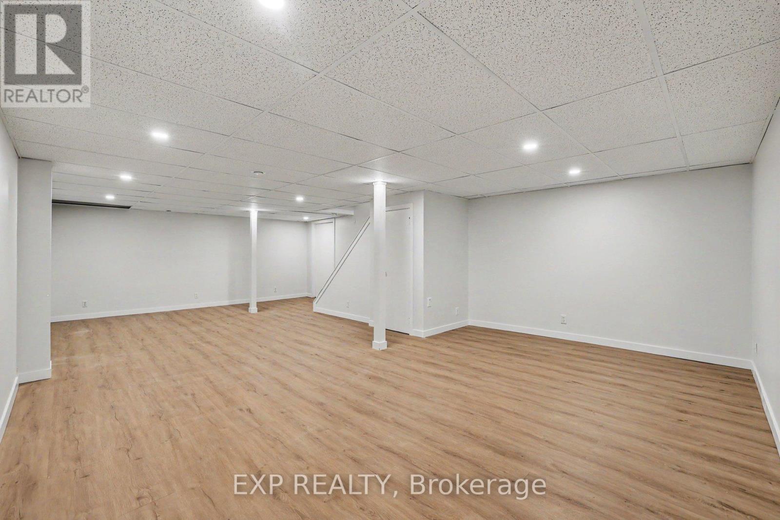 241 Anglehart Avenue, Ottawa, Ontario  K1E 2V7 - Photo 34 - X13440290