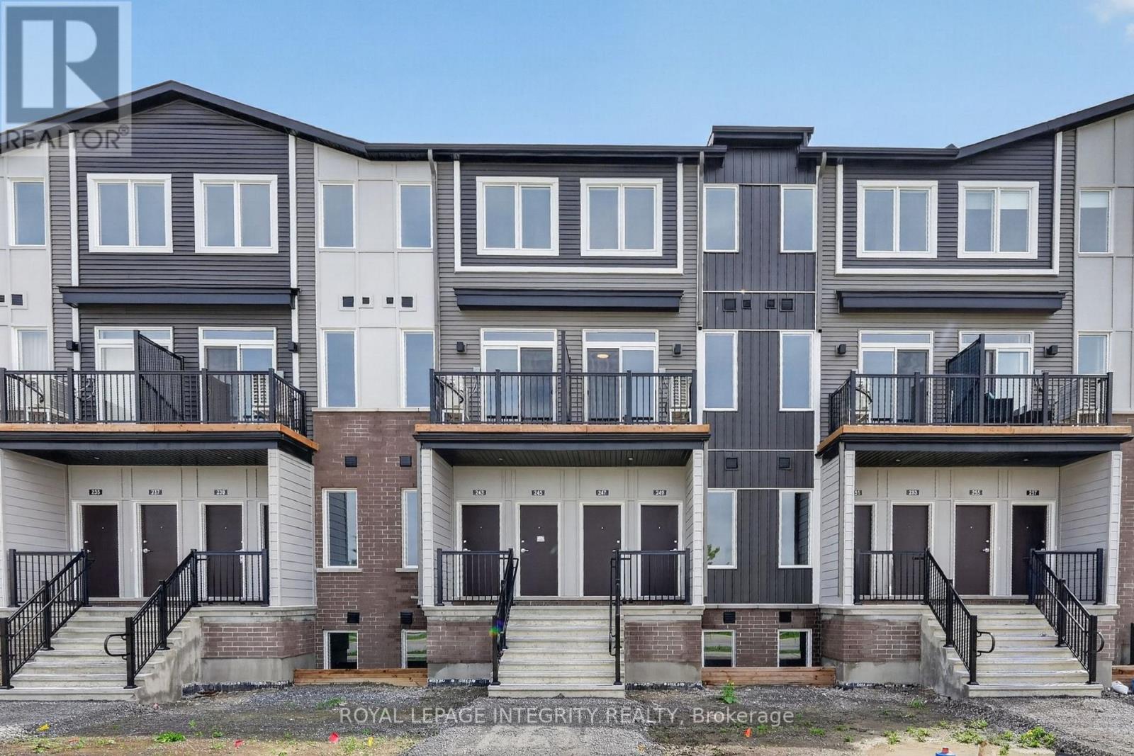 247 LA MARCHE AVENUE, Ottawa, Ontario