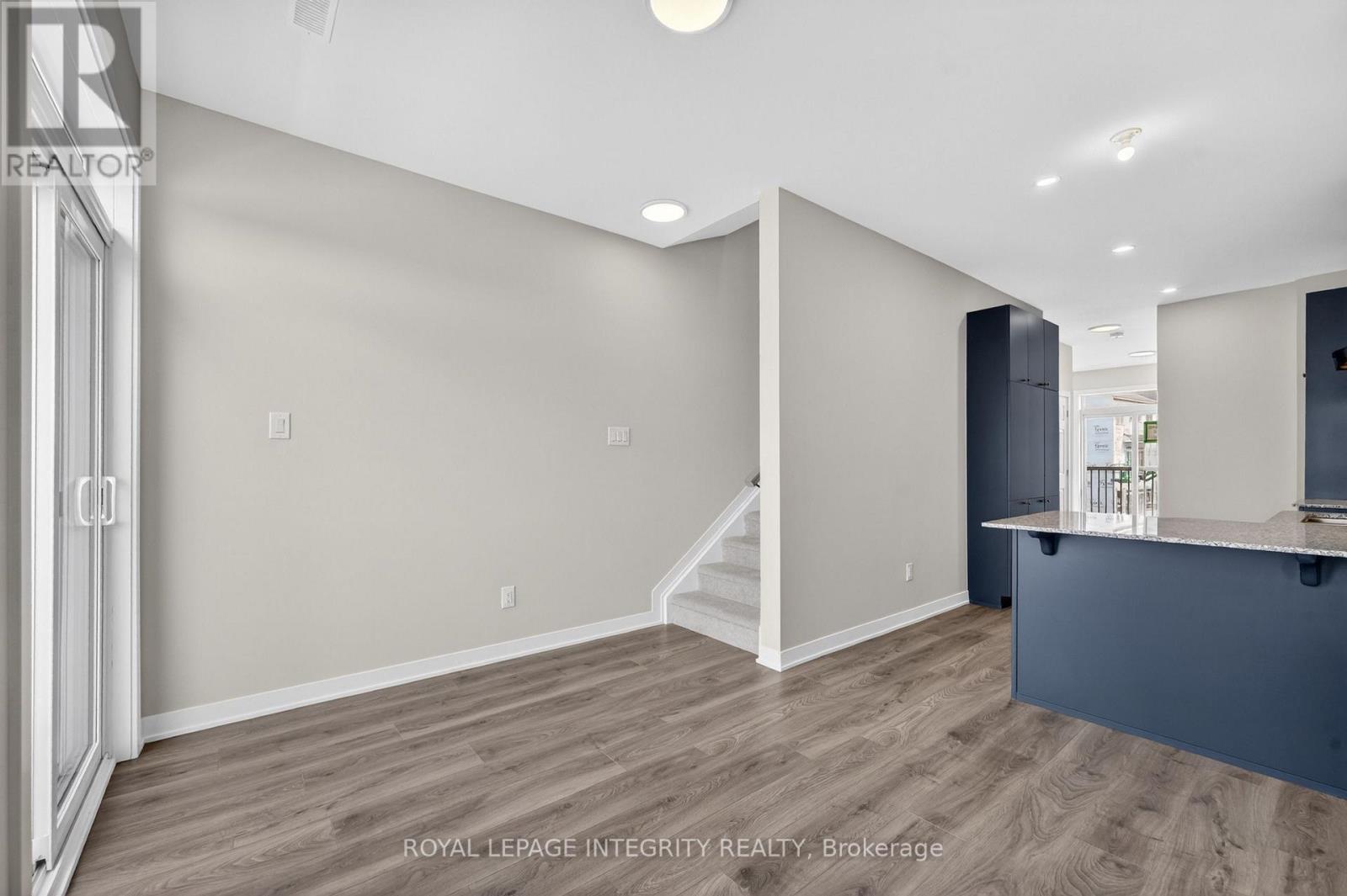 247 La Marche Avenue, Ottawa, Ontario  K1W 0Y3 - Photo 14 - X13440326