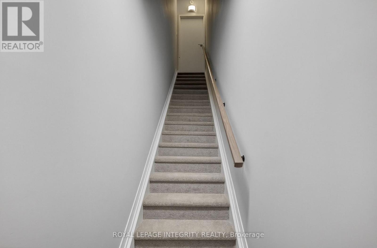 247 La Marche Avenue, Ottawa, Ontario  K1W 0Y3 - Photo 3 - X13440326