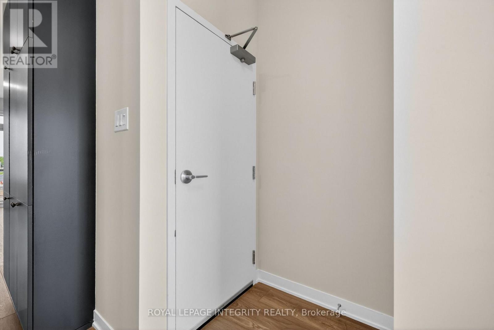 247 La Marche Avenue, Ottawa, Ontario  K1W 0Y3 - Photo 4 - X13440326