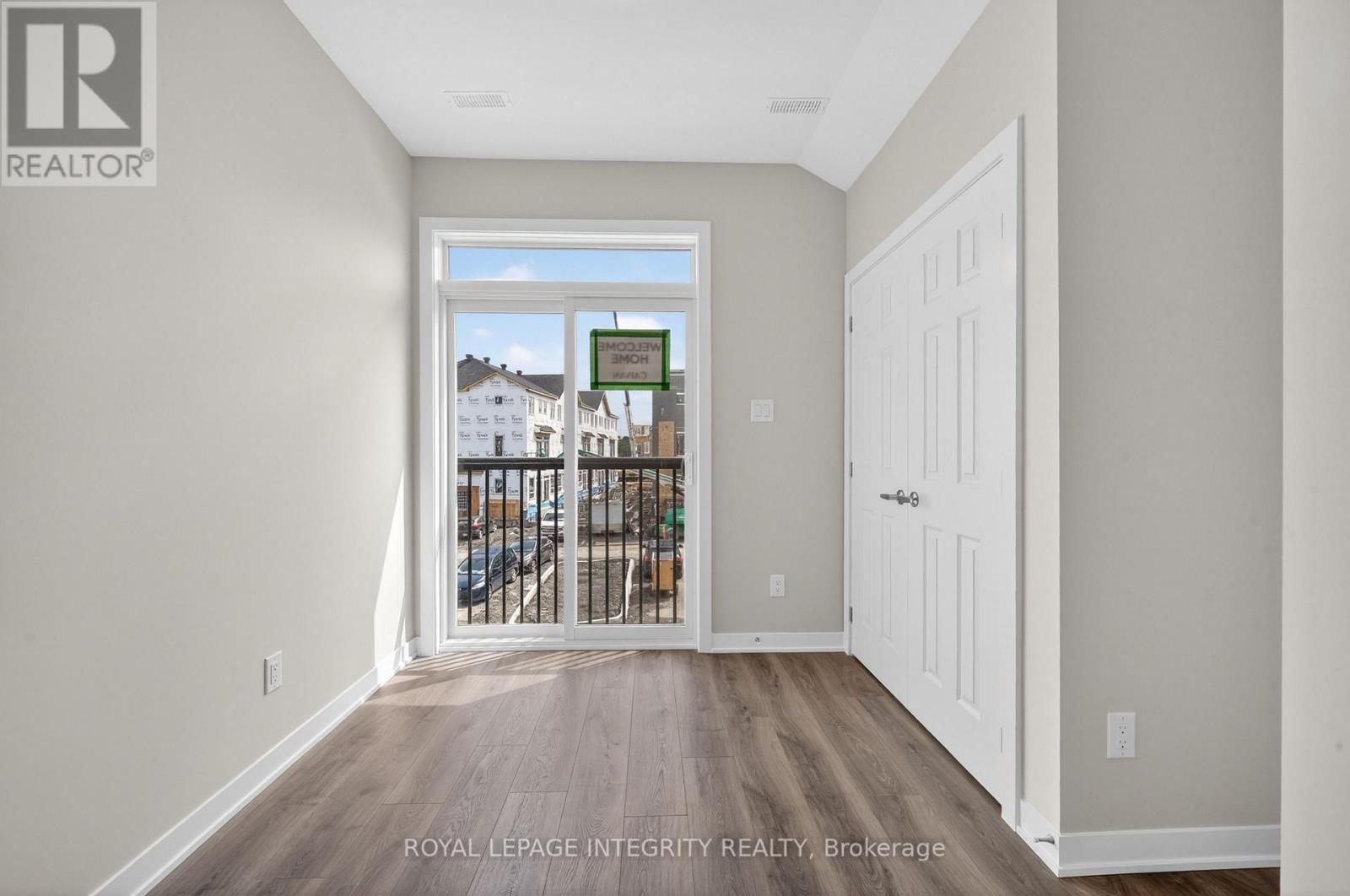 247 La Marche Avenue, Ottawa, Ontario  K1W 0Y3 - Photo 6 - X13440326