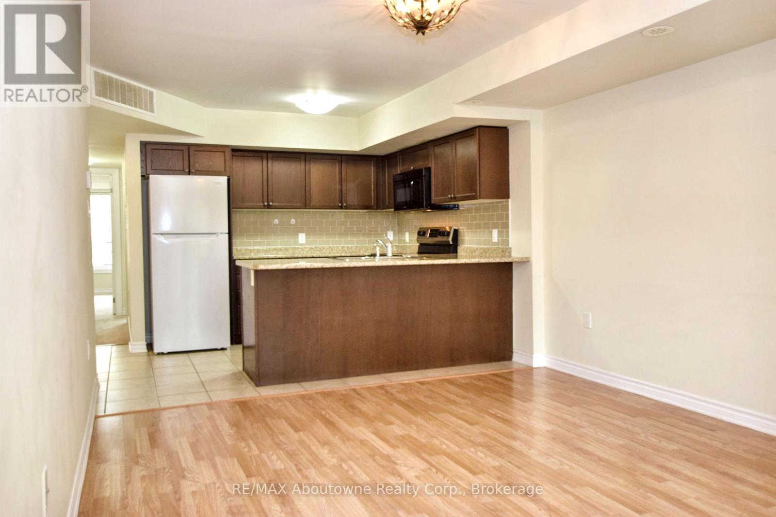116 - 2441 Greenwich Drive, Oakville, Ontario  L6M 0S3 - Photo 5 - W13440316