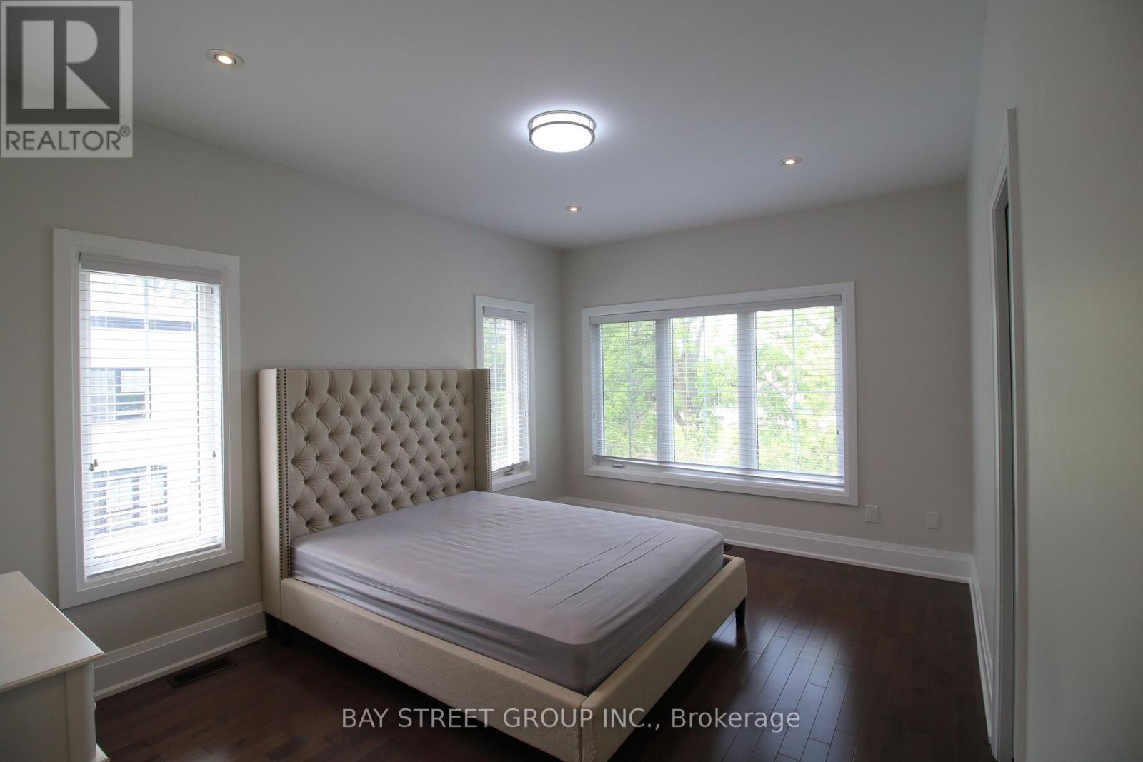 12 Sombrero Lane, Richmond Hill, Ontario  L4C 6E5 - Photo 11 - N13429726