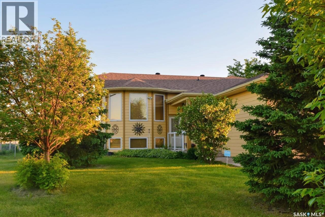 506 2nd Avenue Place, Radisson, Saskatchewan  S0K 3L0 - Photo 1 - SK028816